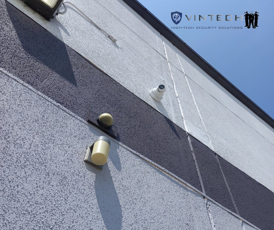 VINTECHSYSTEMS's tweet image. Wondering how to combat crime by connecting your public security cameras to OEMC? Read our blog to learn more about this: 1l.ink/32NH6C5

#VinTechSystems #Installation #FocusOnQuality #ChicagoBuilding #ChicagoSecurity #SecurityCameras #HighDefinition #ChicagoIL