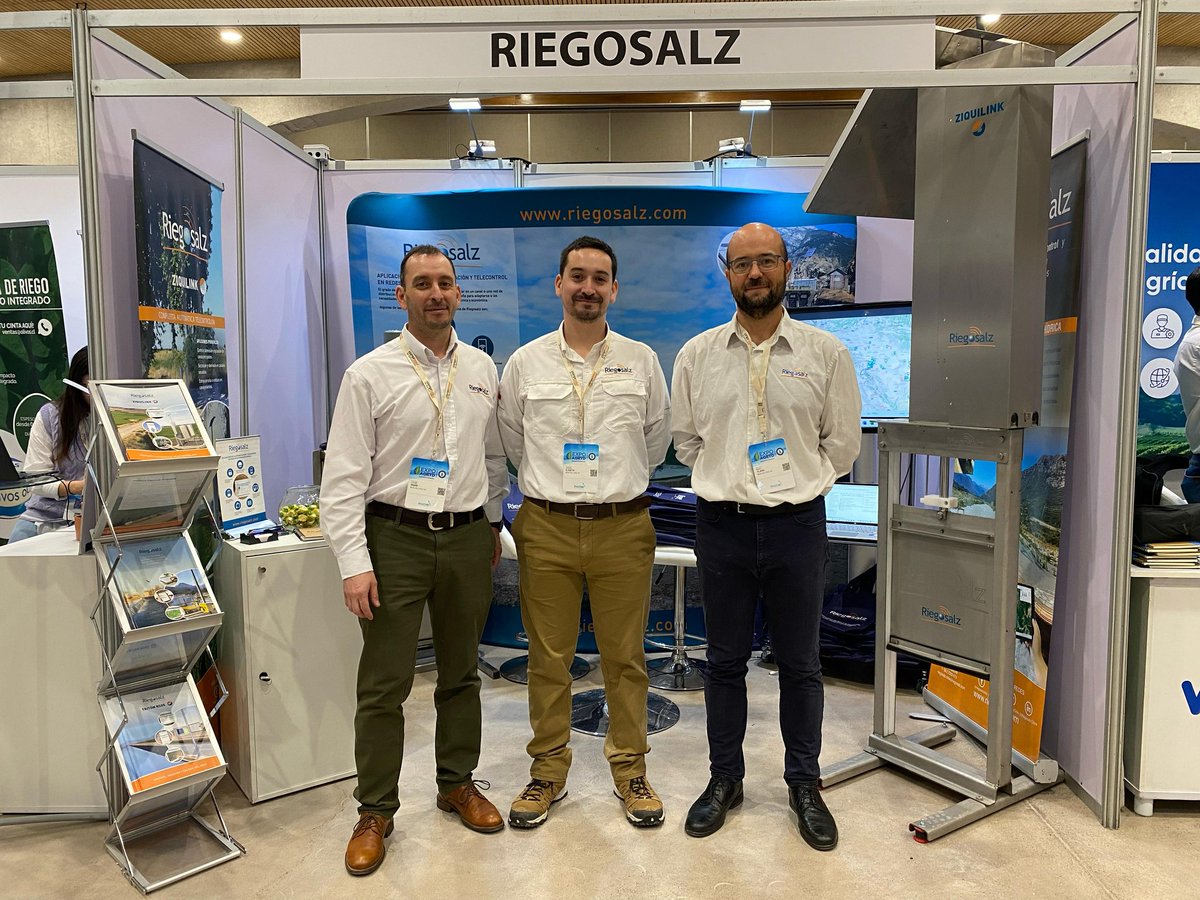 RiegosalzChile's tweet photo. @RiegosalzChile estuvo presente en la #ExpoAgryd2023

👏🏻 Feria organizada por la Asociación Gremial de Riego y Drenaje @RiegoyDrenaje , cuyo enfoque estuvo en las temáticas de cambio climático y las modificaciones a la legislación del agua y el riego en Chile.
@Riegosalz https://t.co/1EGaZKtVi3