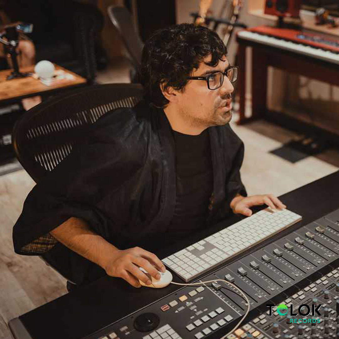 tolokrecords's tweet photo. We're Cookin' Up Something Fresh! New Music Coming Soon 🎶 #indierecordlabel #newmusic https://t.co/csVeCirqrQ