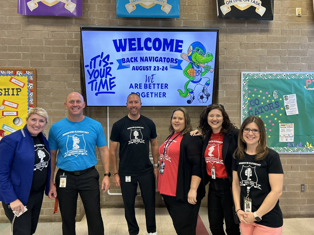 OCPSJessSmith's tweet photo. Thanks for an engaging morning @derekknappins We love opportunities to learn and grow from the each other as we support our Cadre 5 schools. And on house day! #rockingred #HonorHouse #navigatingtheway #Cadre5 @mleftakis2 https://t.co/LN5CrCJGfN