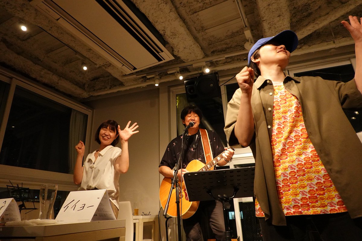 tacchaan's tweet photo. #あべさとえ さん 「あべさとえの十一夜❺#石村吹雪」【2】
そして石村さんとの絡みの写真も。
トークで映画ネタを振るもほとんど映画見ない石村さん。その辺のすれ違い(?)もなかなか面白かったですw
途中では #KCOR くんも参加して皆で踊るシーンも。 楽しかったねぇ~
#RX100m6 https://t.co/cboTJAjcwH