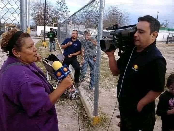 "le cuento un secreto a mi madre" 

mi madre al día siguiente: