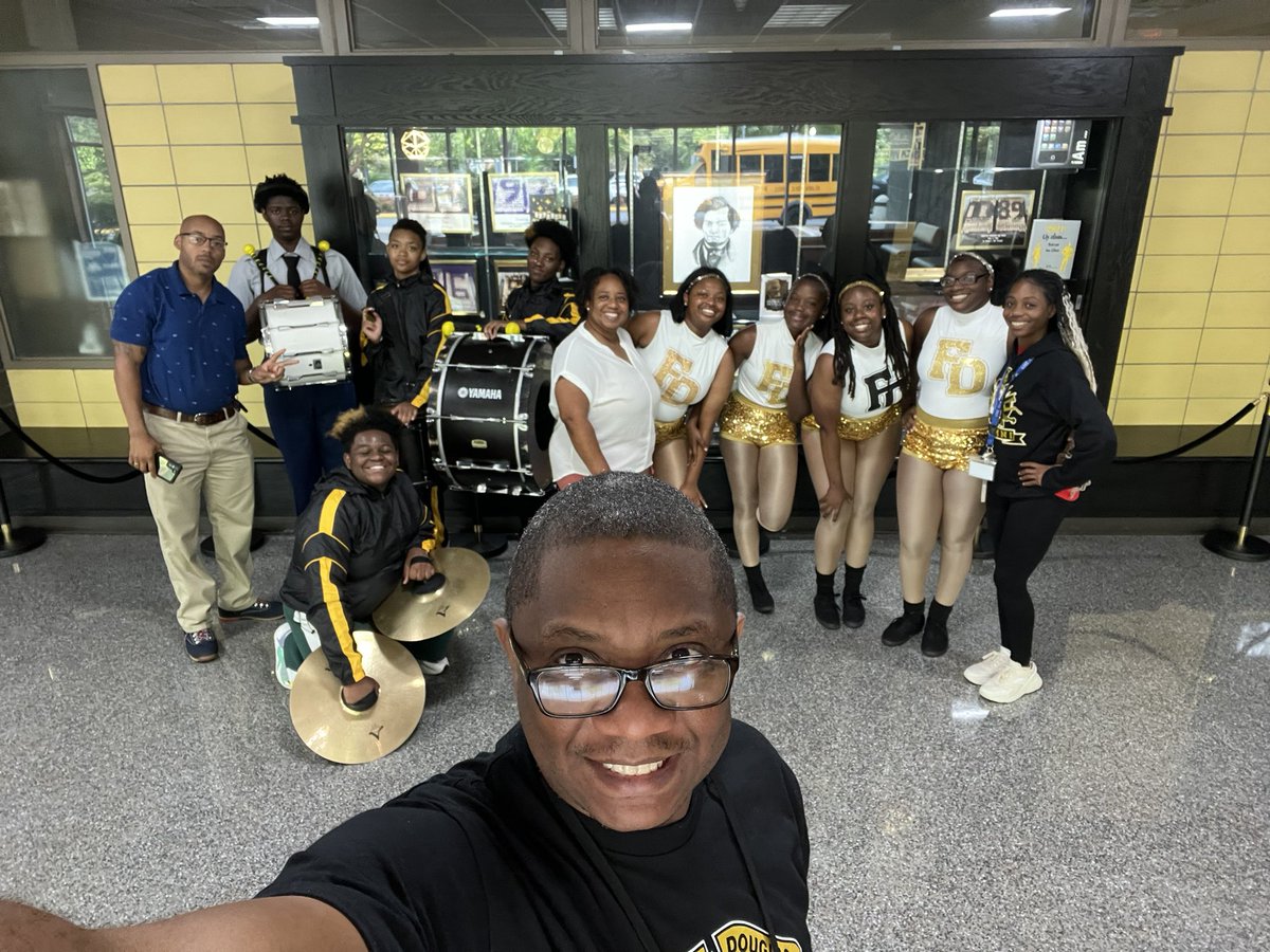 Douglass Marching Astro Bands tweet media