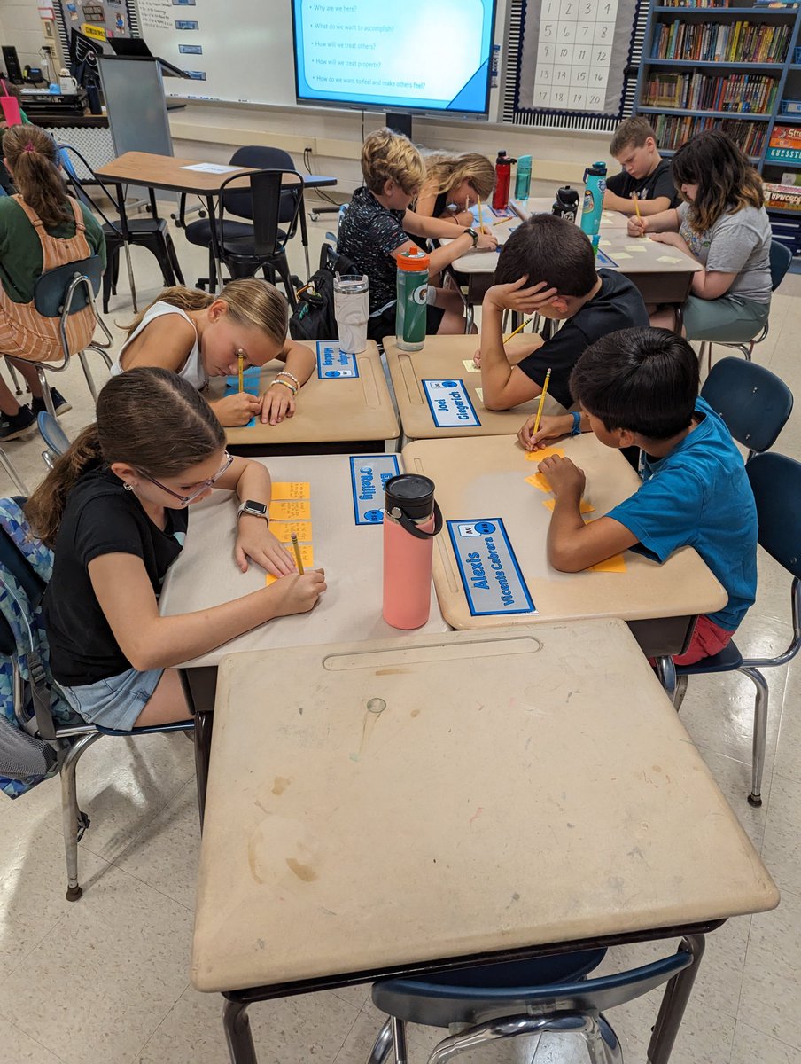 CB_MrHeinlein's tweet photo. Creating our Class Mission Statement @CBDoyleElem. Lots of discussions and connections to our Doyle 5! https://t.co/sbjgF9NZfG