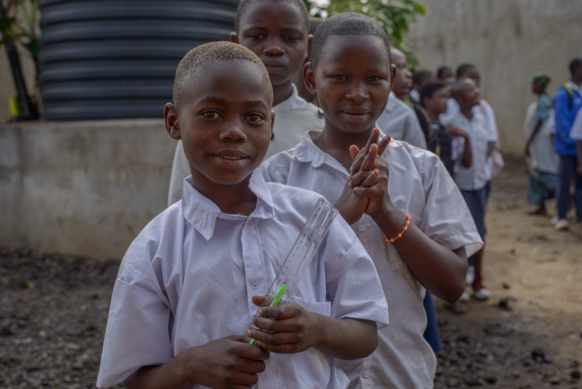 Ouverture de l'année scolaire 2023-2024 au CRS-APROJED où +150 enfants filles et garçons vont passés 9 mois d'éducation en rattrapage scolaire pour leur épuisement et leur avenir. Un grand merci à nos différents partenaires.
 #EducationNationale  #enfants  #avenir  #Congo