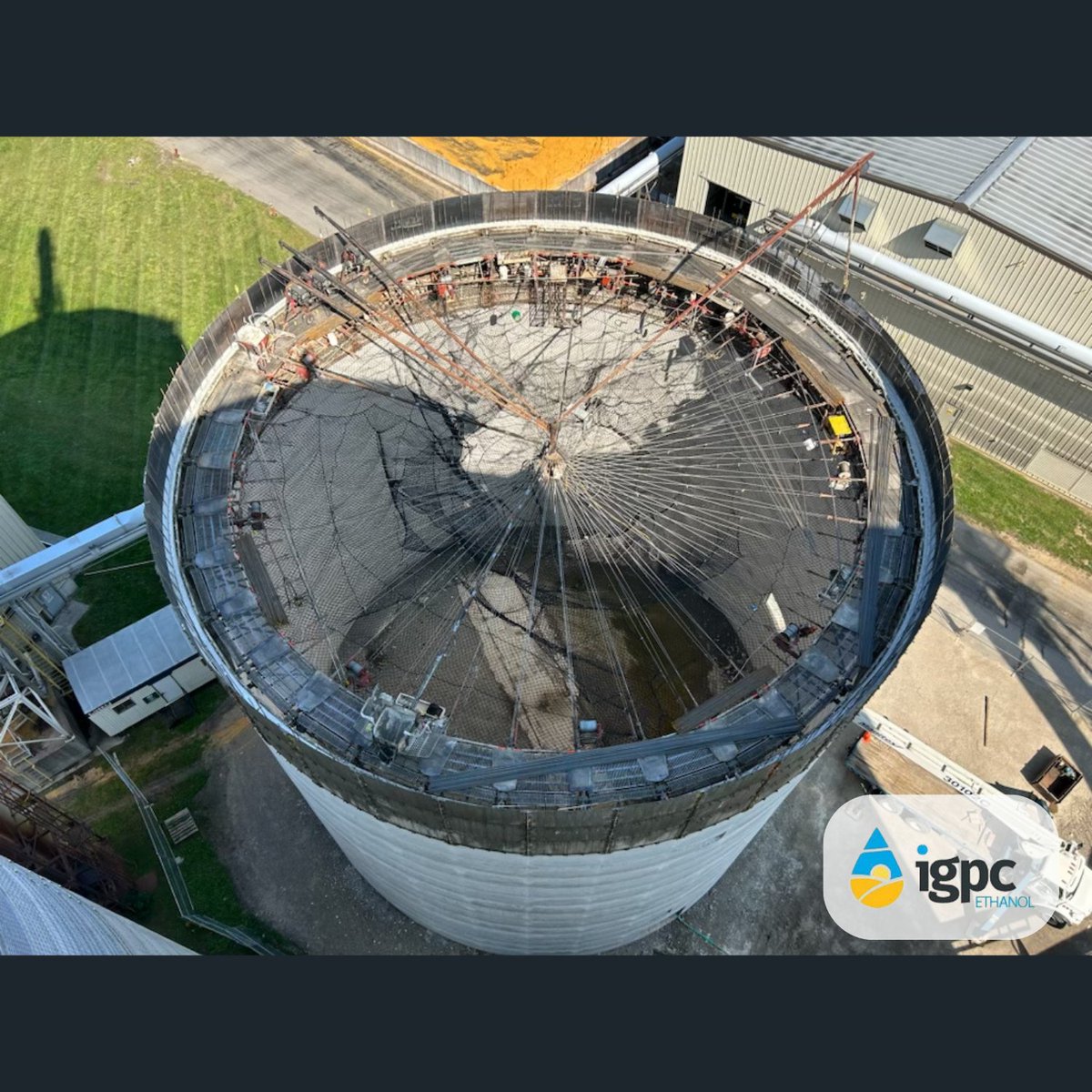 AlcoEnergyCA's tweet photo. Progress Update:
In less than two short months, IGPC’s new silo has really taken shape. From footings in mid-July to the impressive developments seen at the end of August, its transformation has been captivating! #OntAg https://t.co/imnK1cEy10