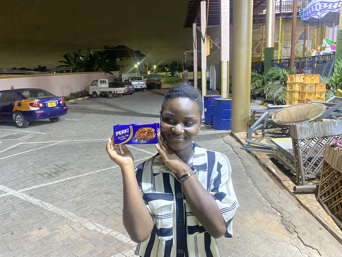 Bombastic side eye to anyone who wants to have some of my chocolate goodness.👀  All for me!🙈😂