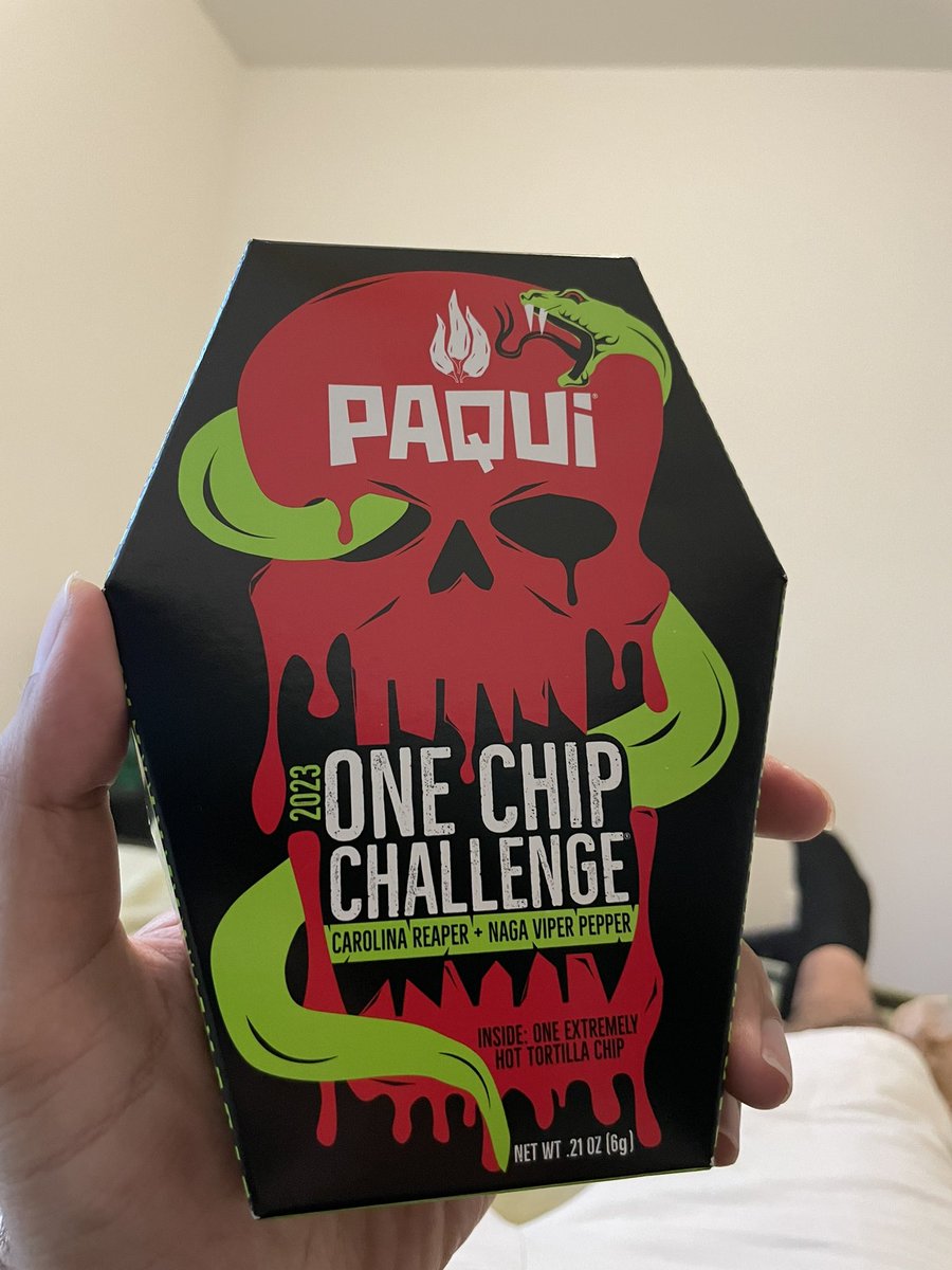 youcallmeaashik's tweet image. So I’m gonna do the #Onechipchallenge again!

Last time I went an entire hour before I drank anything!🥵🥵🥵🥵

But I’m gonna need

- 4000 Twitter followers 
-1000 Twitch Followers 
- 500 Youtube Subscribers
- 1000 Instagram Follower
- 500 TikTok followers.

Links ⬇️