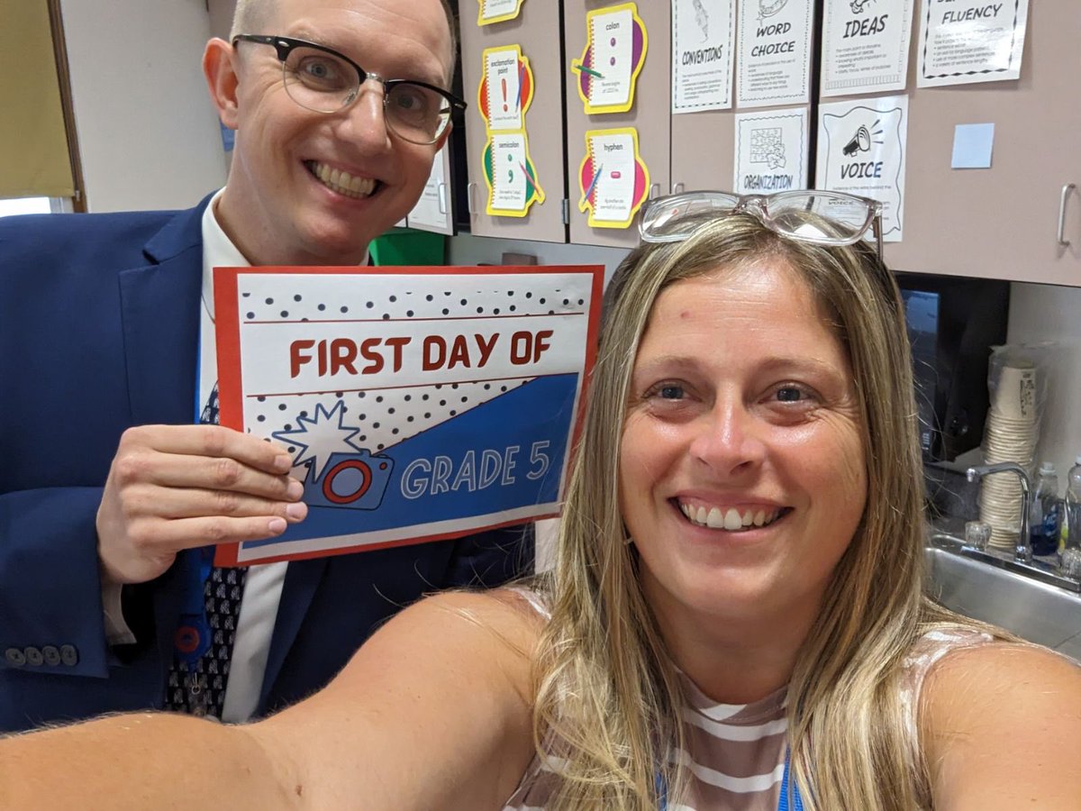 New team, who this! Mrs.  Feuchter, welcome to 314 and welcome to 5th grade at #MyCRCS Let’s Rock!