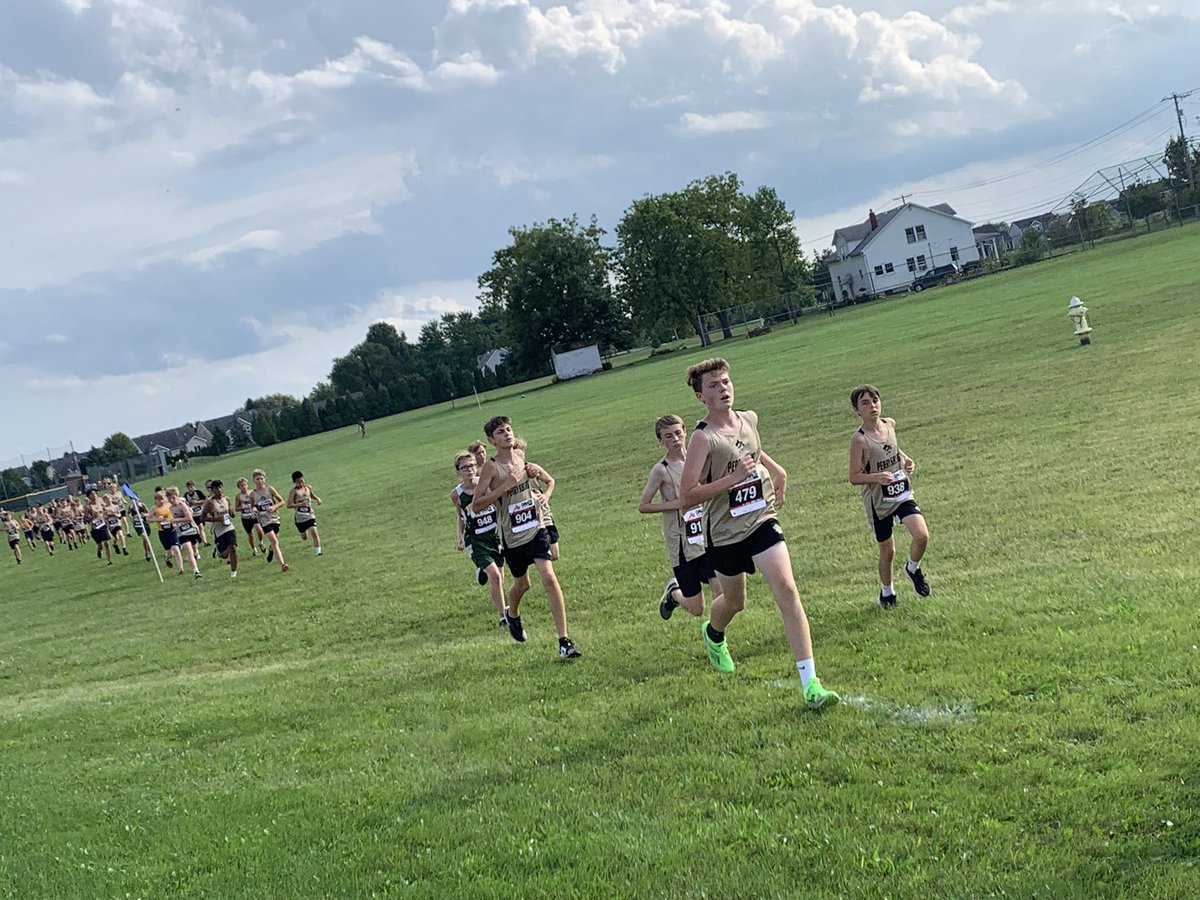 PburgPJHS's tweet photo. Another impressive outing for the boys cross country team against Washington and Arbor Hills! https://t.co/TocIEgi4DG
