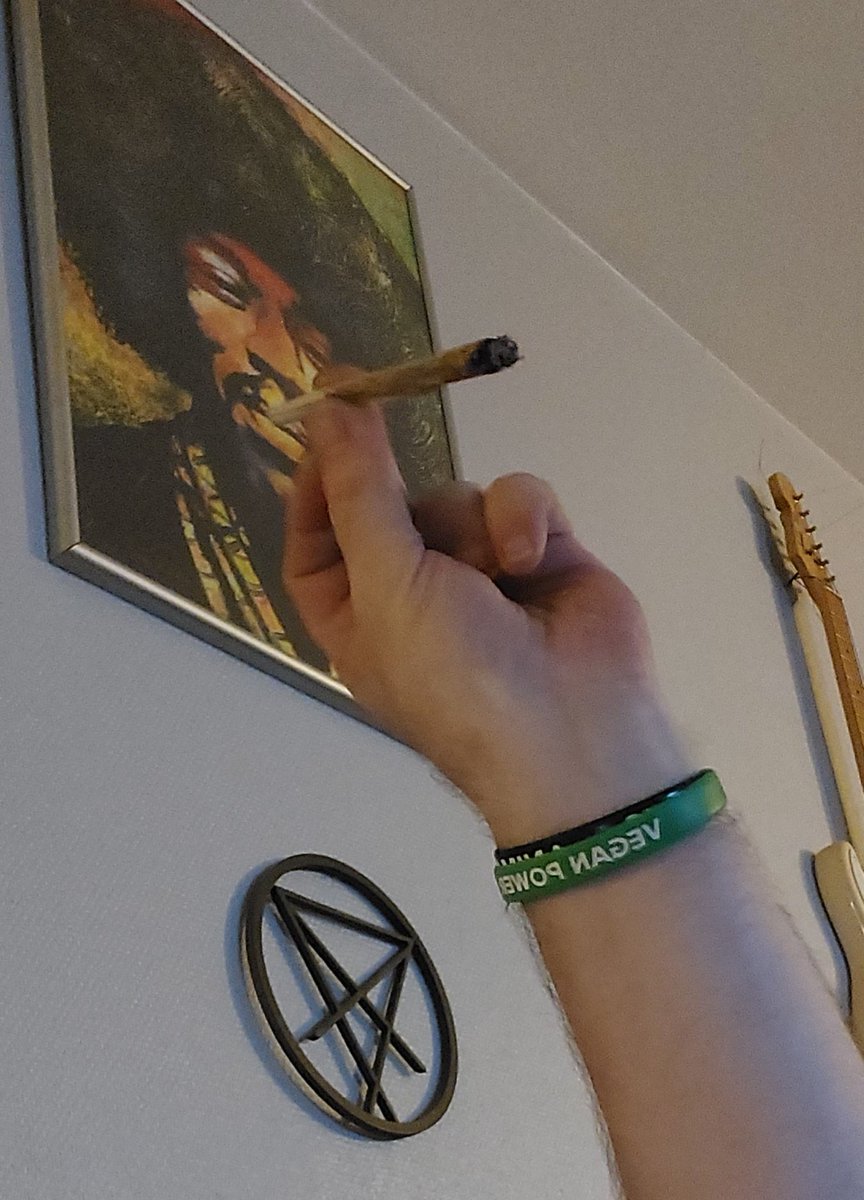 What are you doing? 
I smoked the magic herb with Jimi✌️