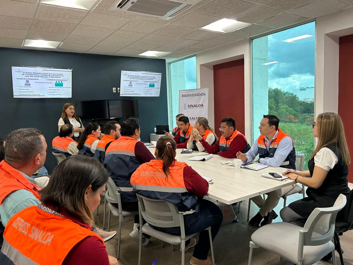 STRCSinaloa's tweet image. 🔍Fomentar mayor eficiencia y eficacia en la responsabilidad de garantizar el derecho humano de acceso a la información pública, objetivo de capacitación a personal de la @COEPRISS por parte de esta Secretaría.🔎

@lupitaramirez75
@sinaloagobmx
@ContraloresMX