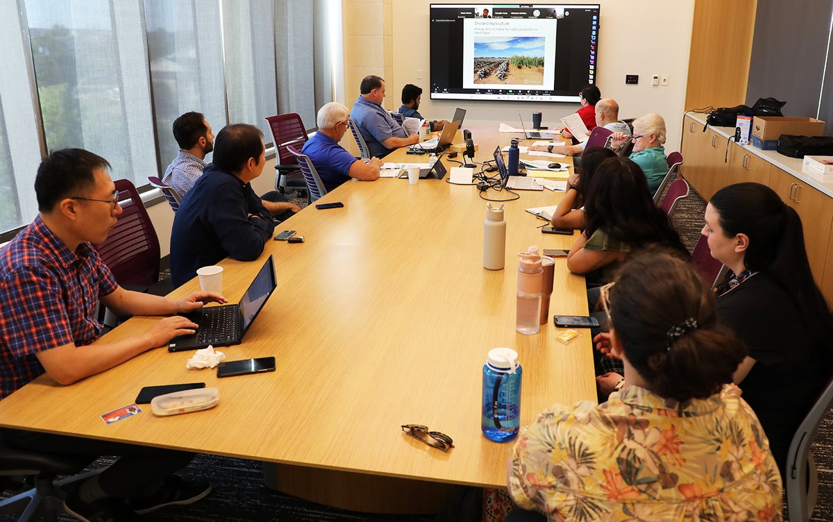 UTA Science tweet media