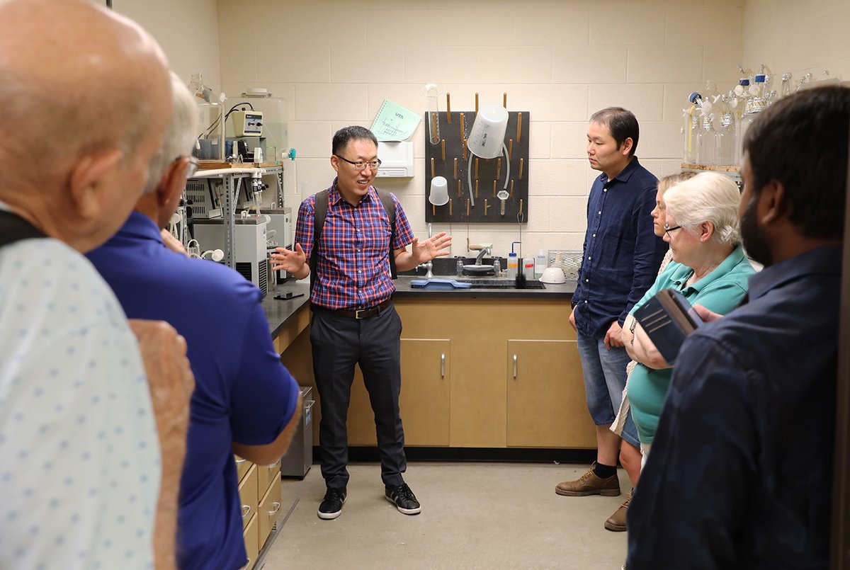 Woo-Suk Chang, professor of biology, and <a href="/UTABiologyDept/">UTA Biology</a> graduate students hosted the summer 2023 meeting of the Mid-South Soybean Board (MSSB) last week. Board members conducted meetings, toured biology labs, and heard presentations on important topics. 
#MaverickScience