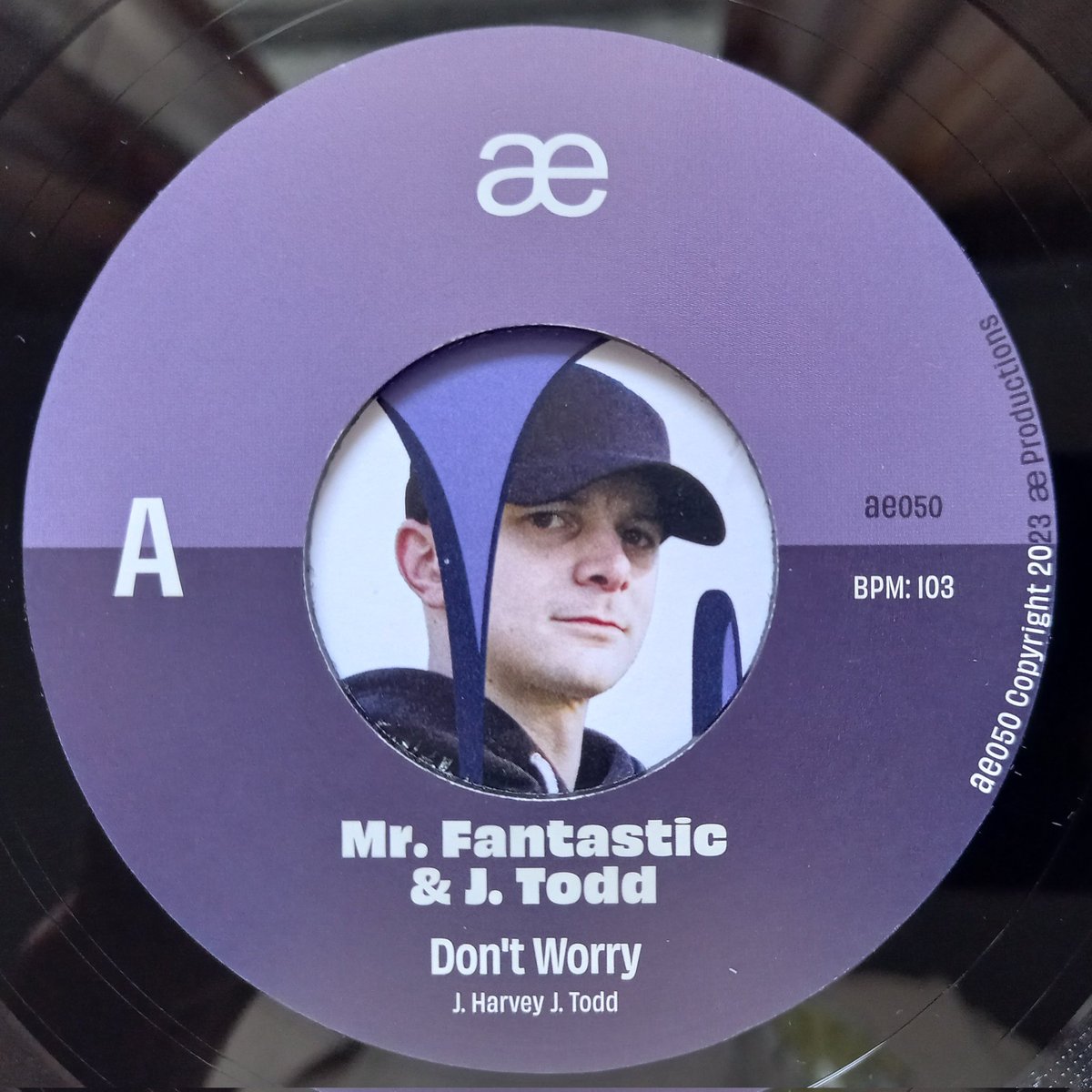aeproductionsUK's tweet photo. Mr Fantastic Don't Worry featuring J. Todd of Def Harmonic
White vinyl exclusive to https://t.co/2F2CHvYpqA and only 100 copies available. Standard retail copies are black vinyl
#mrfantastic #jtodd #hiphop45 #colourvinyl #hiphopvinyl https://t.co/mB4M6SJnzM