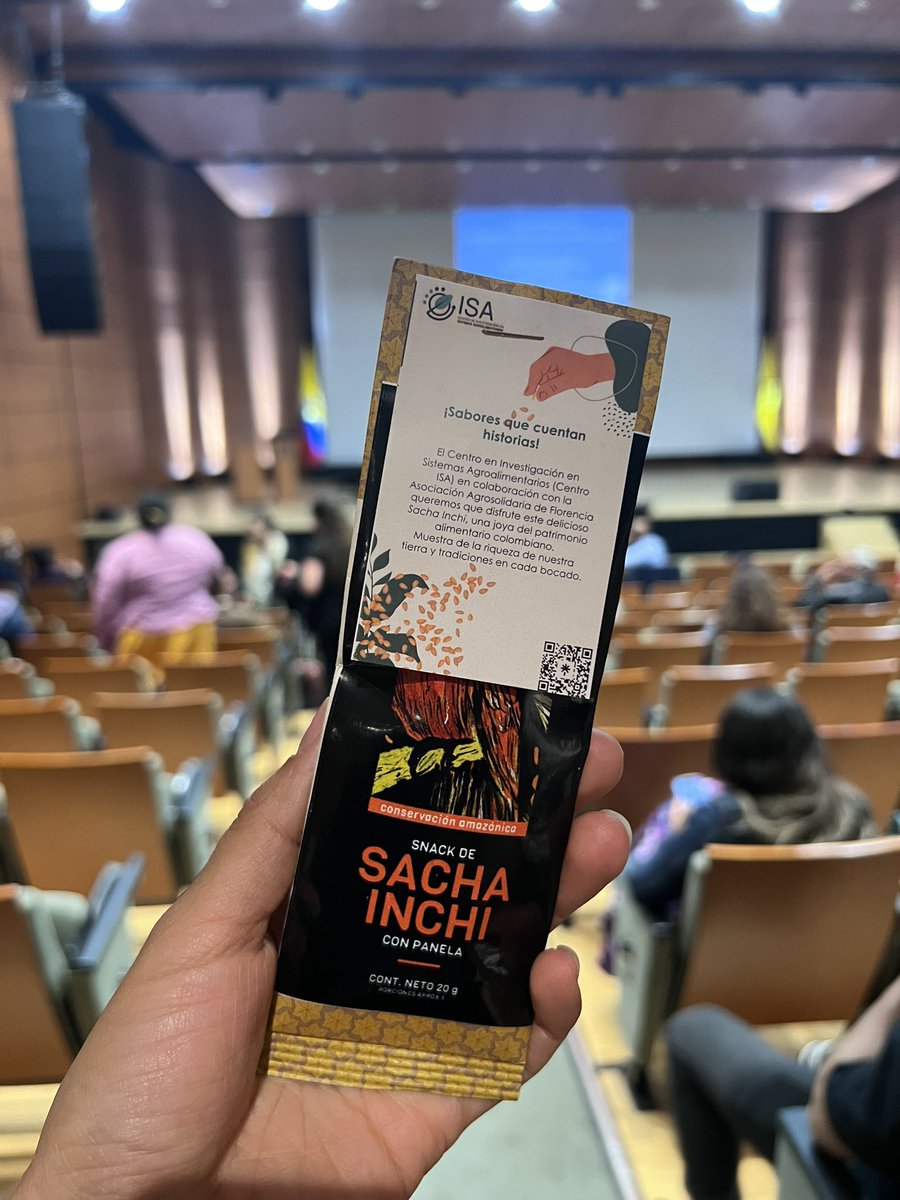 CentroISA_col's tweet photo. 🥜El Sancha Inchi es una semilla amazónica que se da en medio de las comunidades indígenas. 

🔍Su aceite previene enfermedades cardiovasculares 🫀y ayuda a eliminar el colesterol, los triglicéridos y las grasas acumuladas en el organismo 🍃 #PAAL2023 https://t.co/AFKNGMFAb2