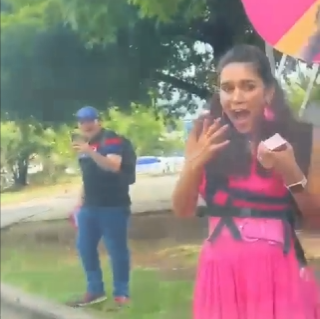 GiovannyEnciso's tweet photo. Oigan ¿Y qué pasó con la candidata que fingió un ataque con agua desde un carro? https://t.co/ucriWQStoF
