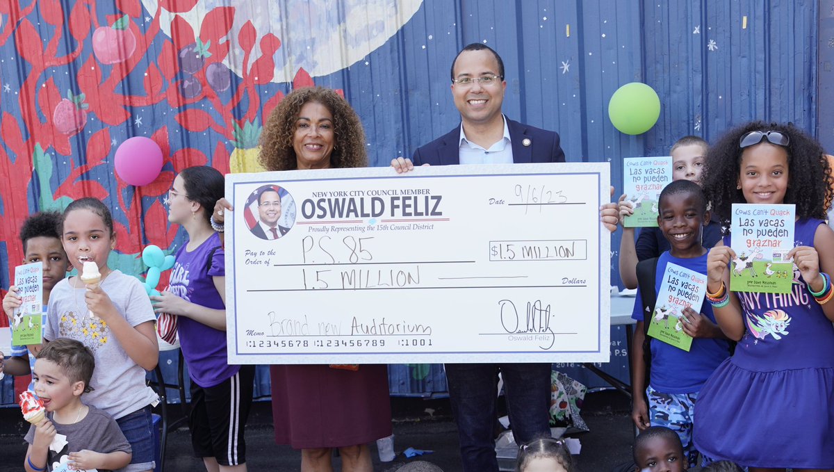 OswaldFeliz's tweet photo. Today, I visited P.S.85 with Assemblywoman @YudelkaTapia to announce $1.5 MILLION for a complete transformation of their school auditorium. We are dedicated to ensuring our schools have the spaces needed to prep our students for the future! 📚✏️ https://t.co/BeejkC552d