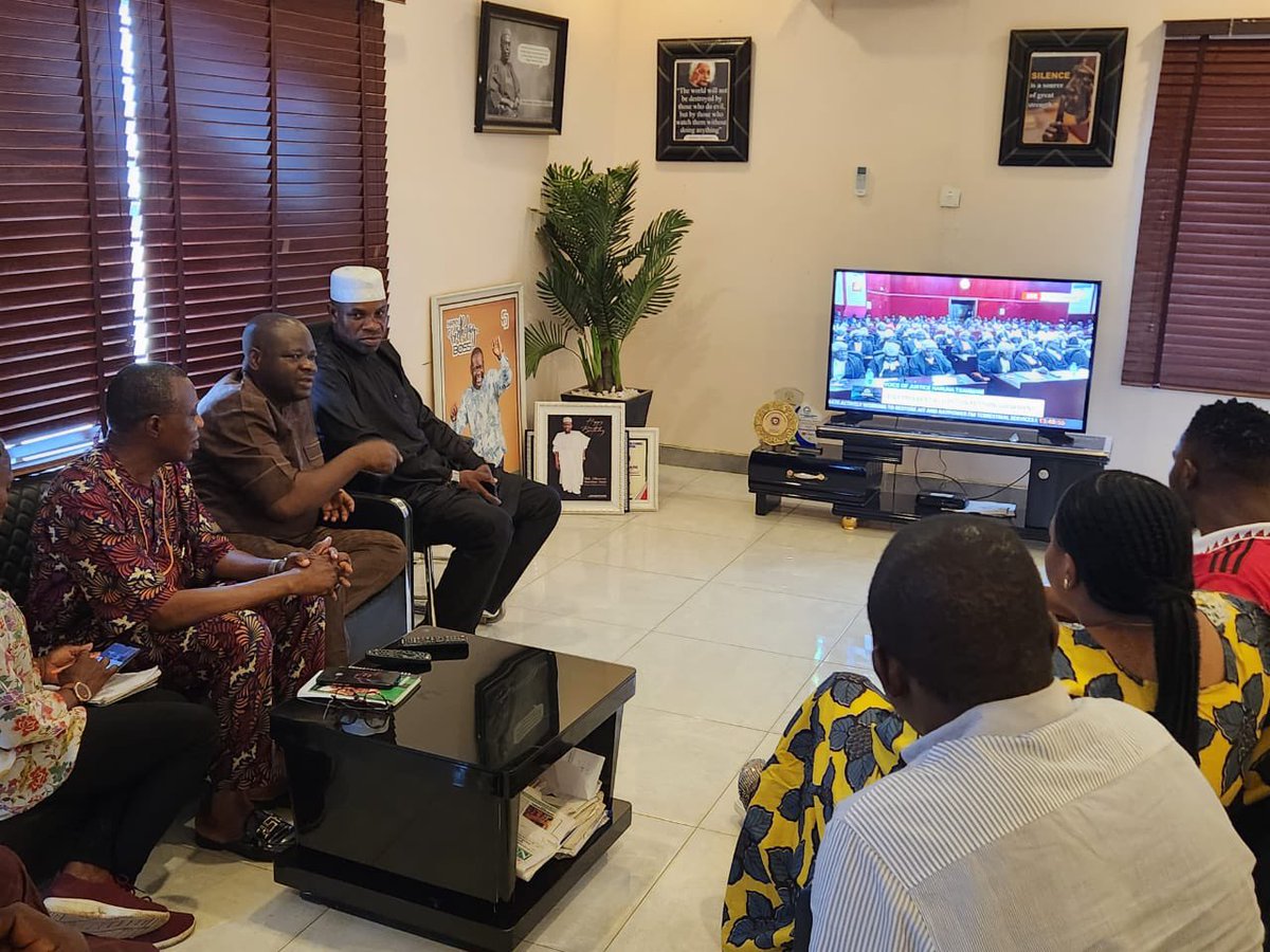 OlusesanDaini's tweet photo. I join millions of Nigerians to celebrate His Excellency, President Bola Ahmed Tinubu @officialABAT as the Presidential Election Tribunal upholds his victory as the president of the Federal Republic of Nigeria. 

1/5 https://t.co/tHEl5k0gqN