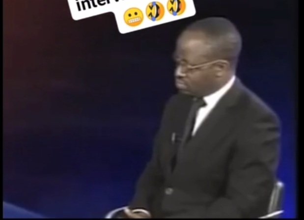 nsithole112's tweet photo. @destinyzee So who is gay la kahle kahle🤔🤔 https://t.co/hyS24Ve4sH