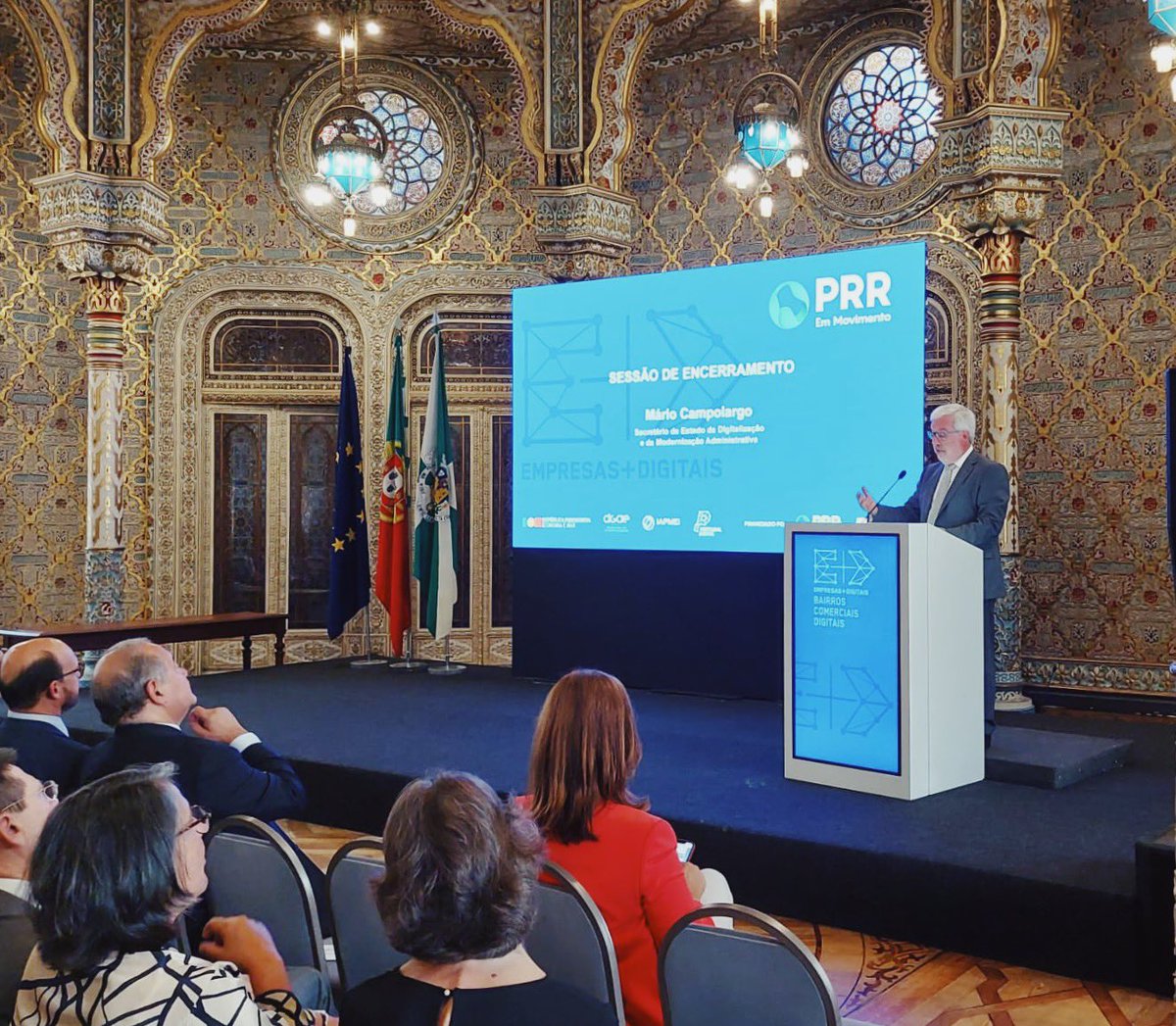 sedmadigital's tweet photo. 💬"Os bairros comerciais digitais visam tornar os nossos dias mais convenientes na esfera de um 🇵🇹 #maisdigital, contribuindo para a criação de territórios mais inteligentes através de uma combinação de simplificação, modernização e digitalização” - #SEDMA na sessão apresentação. https://t.co/lr6Oxv2EJ4