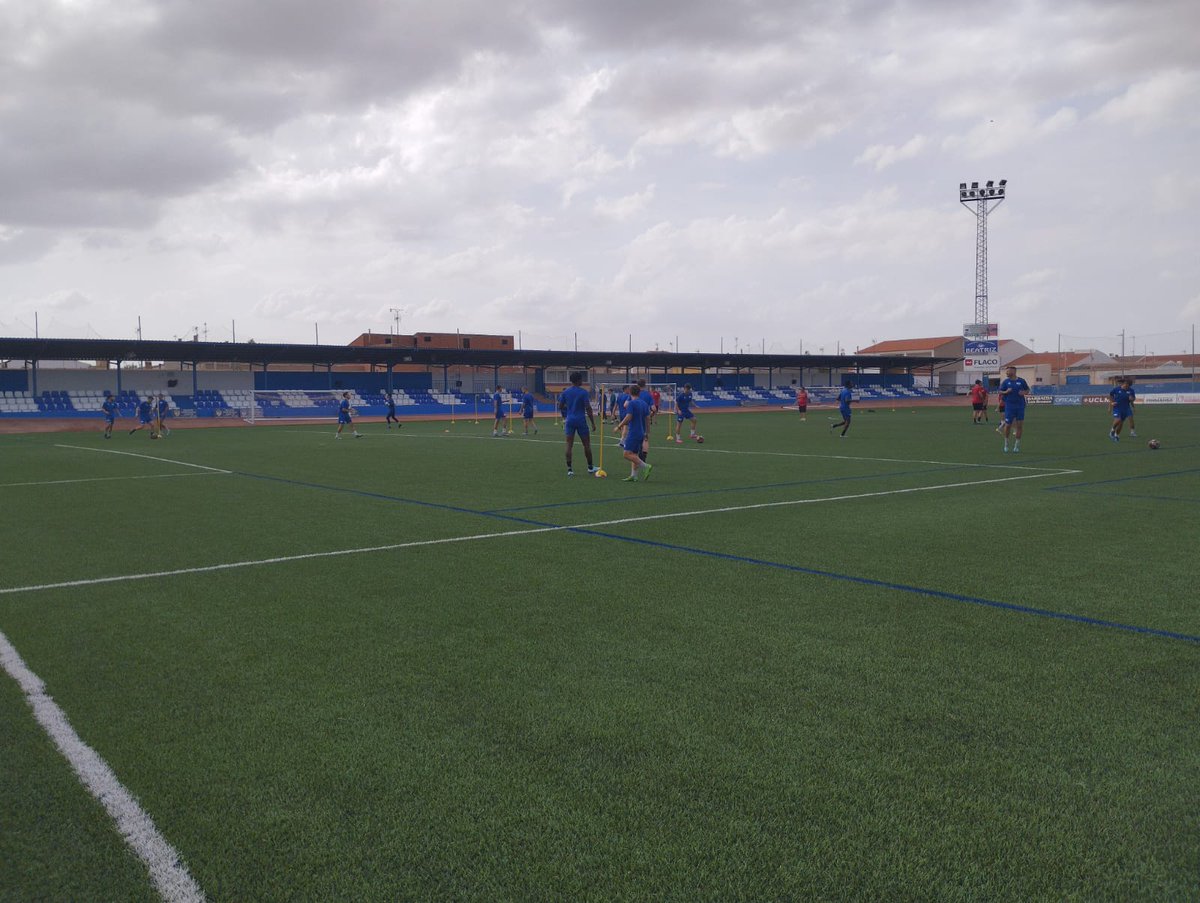 YugoUDS's tweet photo. 👊 Pensando en Villacañas, pensando en la LIGA. 

#SigamosHaciendoHistoria 💯
#VamosUnión 💙 https://t.co/ZyYsCOuhVi