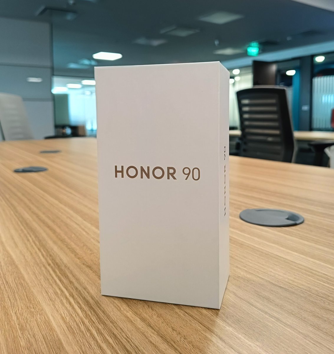 AnshhK1999's tweet photo. Coming very soon✌️🤞🥰👌
#Honor90
#ShareYourVibe
#FeelTheFreedom @MadhavSheth1 @ExploreHONOR https://t.co/Owpqao05Nb