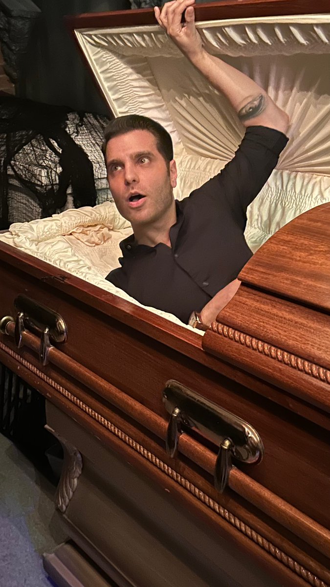 CKCommGroup's tweet image. Spencer Charnas was at @CountOrloks with @NBC10Boston's @mattfortintv putting together a story about this weekend’s @SilverScreamCon.