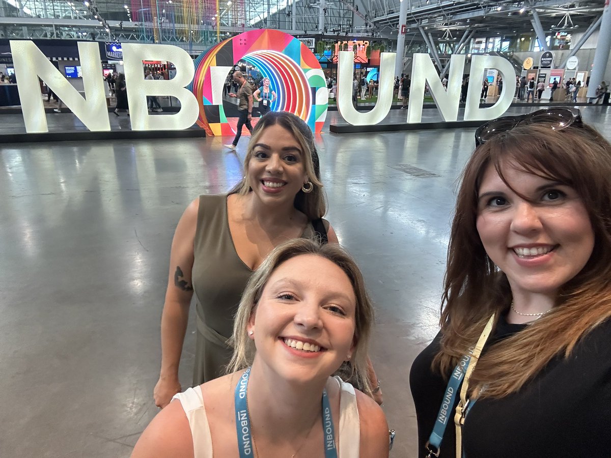 juliesousa's tweet photo. #INBOUND23 we made it! https://t.co/b7BXA0gt9A