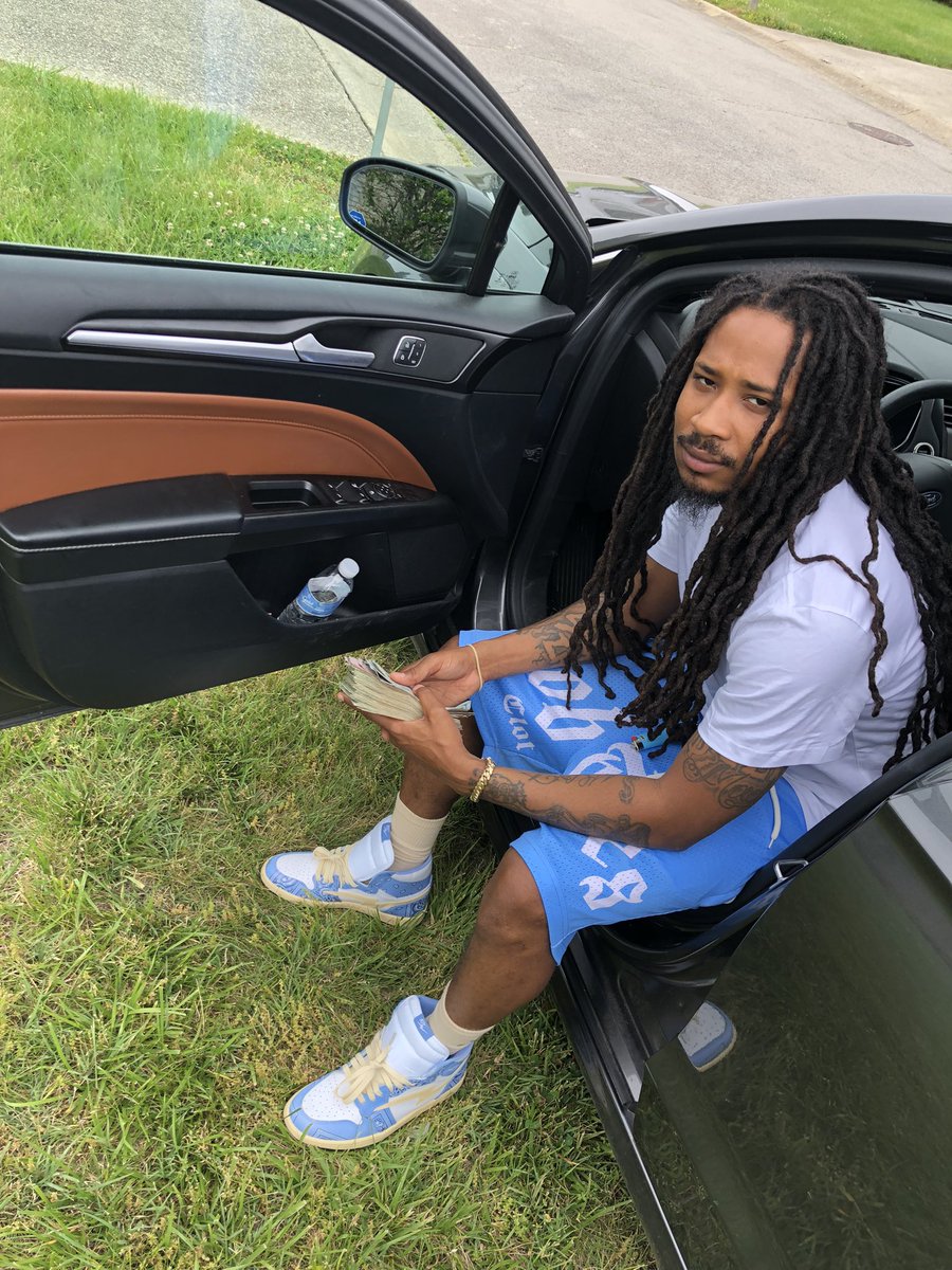 SavageFrenchie's tweet photo. I’m
Bk ‼️🏴‍☠️ https://t.co/WLmCD6rplm