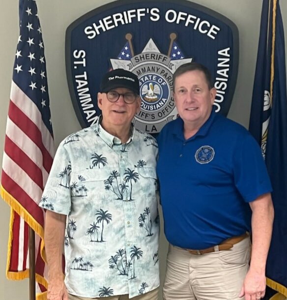 STPSRandySmith's tweet photo. Glad to have the support from Dan Schneider ,RPh. "The Pharmacist"
A St.Tammany Parish Resident who is fighting to save lives regarding the opioid and Fentanyl crisis in our Parish. https://t.co/yT6zJIkG53