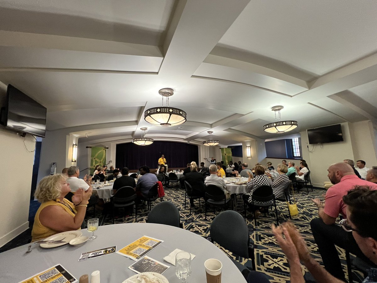 AppForsyth's tweet photo. Shout out to Tom Lawson and the local alumni here in Winston for putting on their basketball preseason lunch again this year! Always a great event with our basketball coaches and other guest speakers!

#AppForsyth @appalumni #AppAlumni @AppStateMBB @LawsonTom https://t.co/OTKT95EZqE