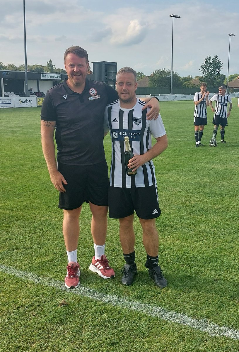 pcfc1906's tweet image. A massive well done to vice captain @ryjohnson1985 who hit 250 appearances on Saturday.

Is there enough left in the legs to join @HowesDanny and @blovell83 in the #300Club ??