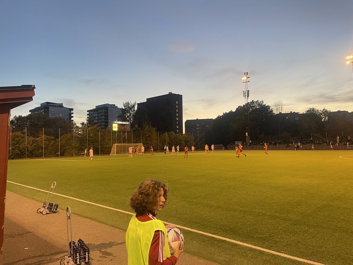 Karlbergs Bollklubb tweet media