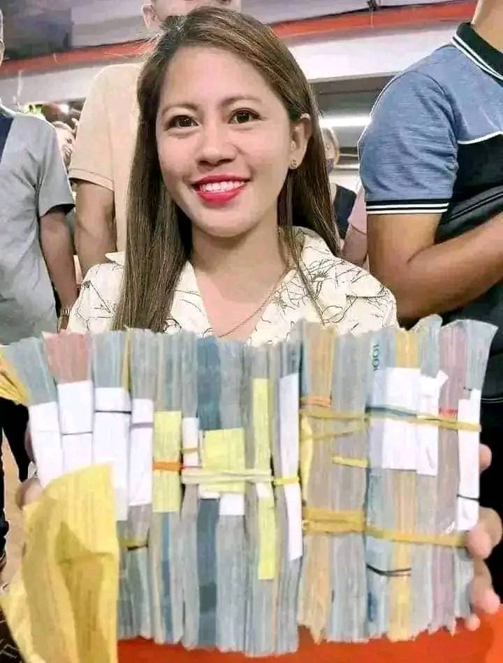 SAFUTRUSTINVEST's tweet photo. I think this is a very big cash out!!.
Of course it is📷📷. Very big congratulations to you Sir and Ma'am Filibeth Mendoza from the Philippines. Keep on trading and earning till reach all your dream heights and also achieve your goals too. Congratulations Once Again

#filipino https://t.co/AfDTgnAeiw