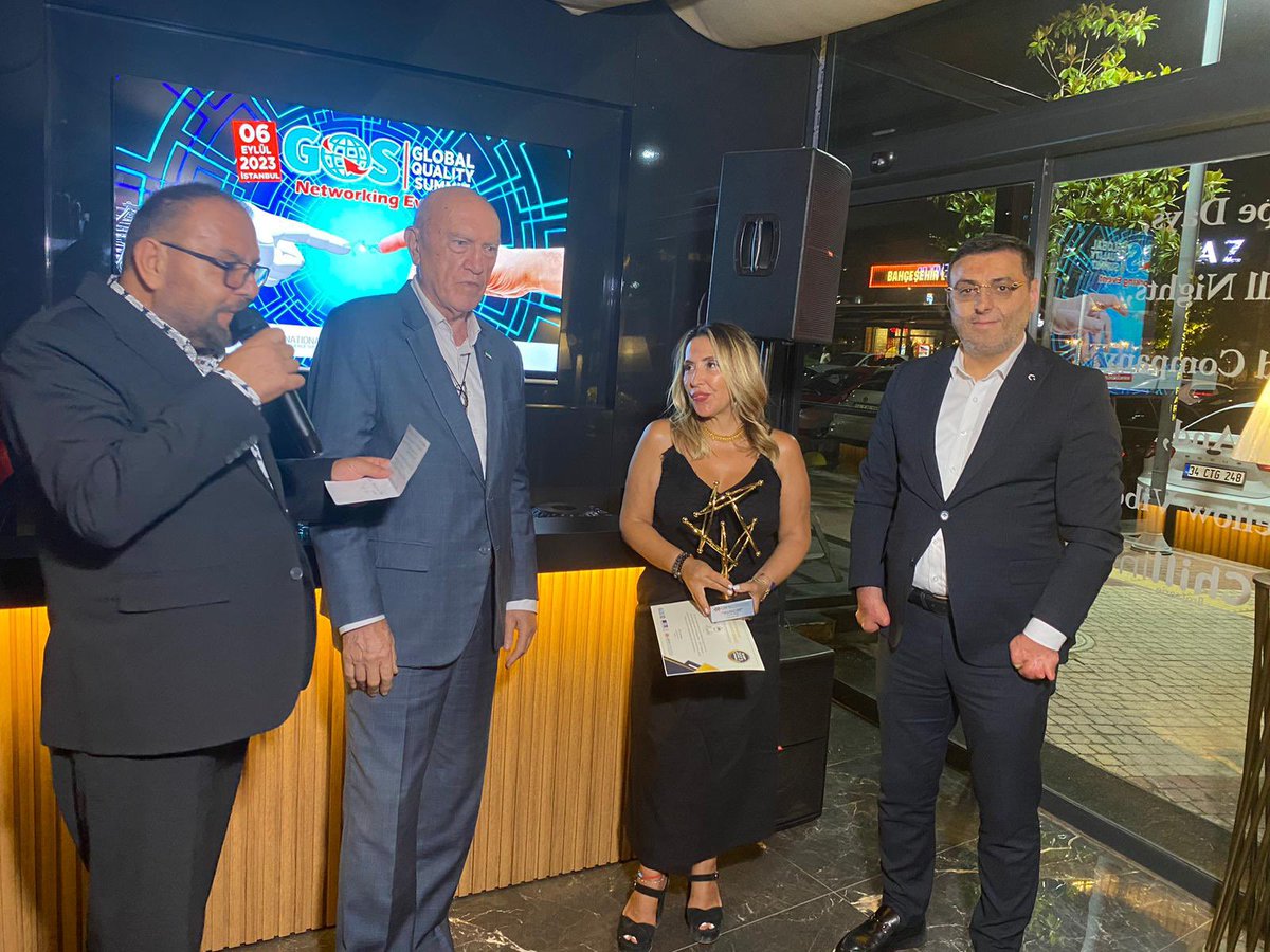 AvSerkanBayram's tweet image. “GOS Global Qualıty Summıt Networking Event”, Küresel Kalite Zirvesinde iş dünyamızın değerli temsilcileri, başarılarını kanıtlamış, uluslararası pazarlarda yer alan markaların yöneticileriyle bir araya geldik. #İstanbul #GOS  #Lobin @fahriustaoglu