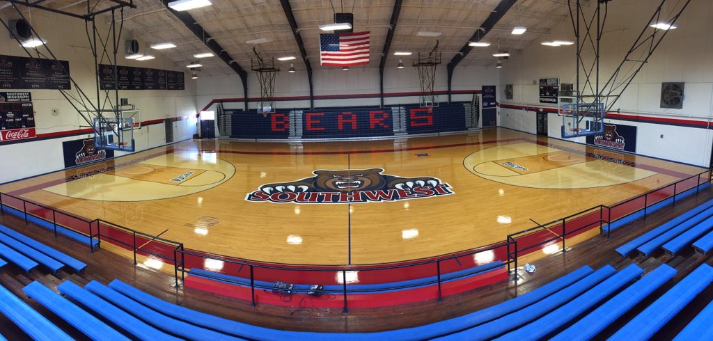 Blessed to receive my 6th offer from Southwest Community College 🐻 #AGTG #GoBears <a href="/Mr__Gates__/">Charles Gates</a> <a href="/BsktBall_Guru6/">👑Young Phil Jackson</a> <a href="/mosesbball/">Scott Moses</a>