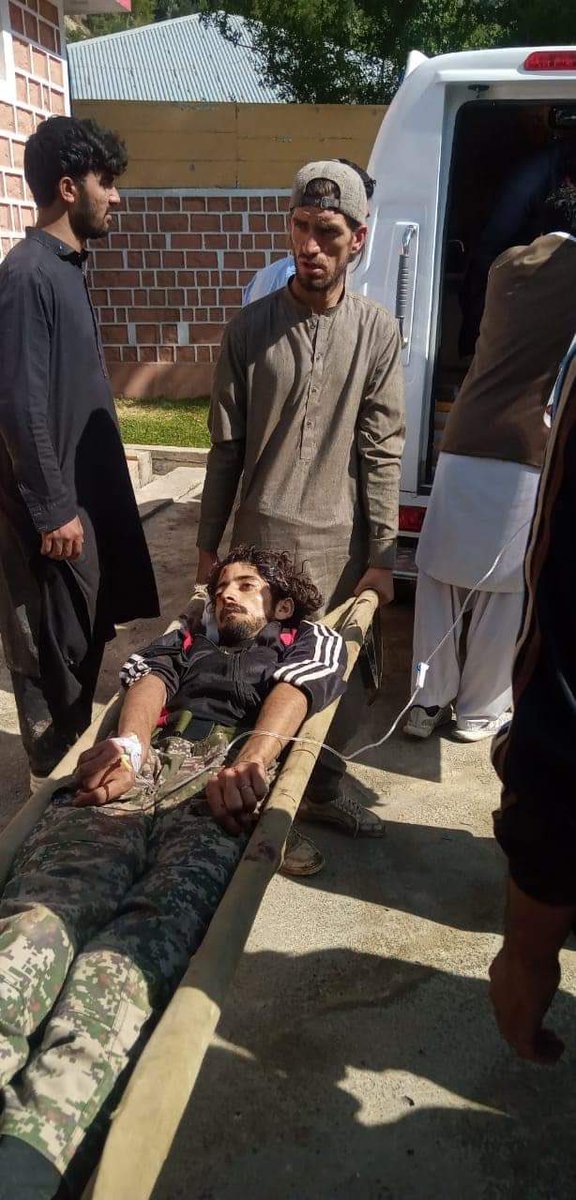 AnicaHasanat's tweet photo. I am so sad, at the end of the day poor chitral scouts are dying. This is extremely depressing . Why is this even happening, we know everything n why they are not crushing them once for all. #BackOffChitral #SaveChitral https://t.co/V0LgYMxqA5