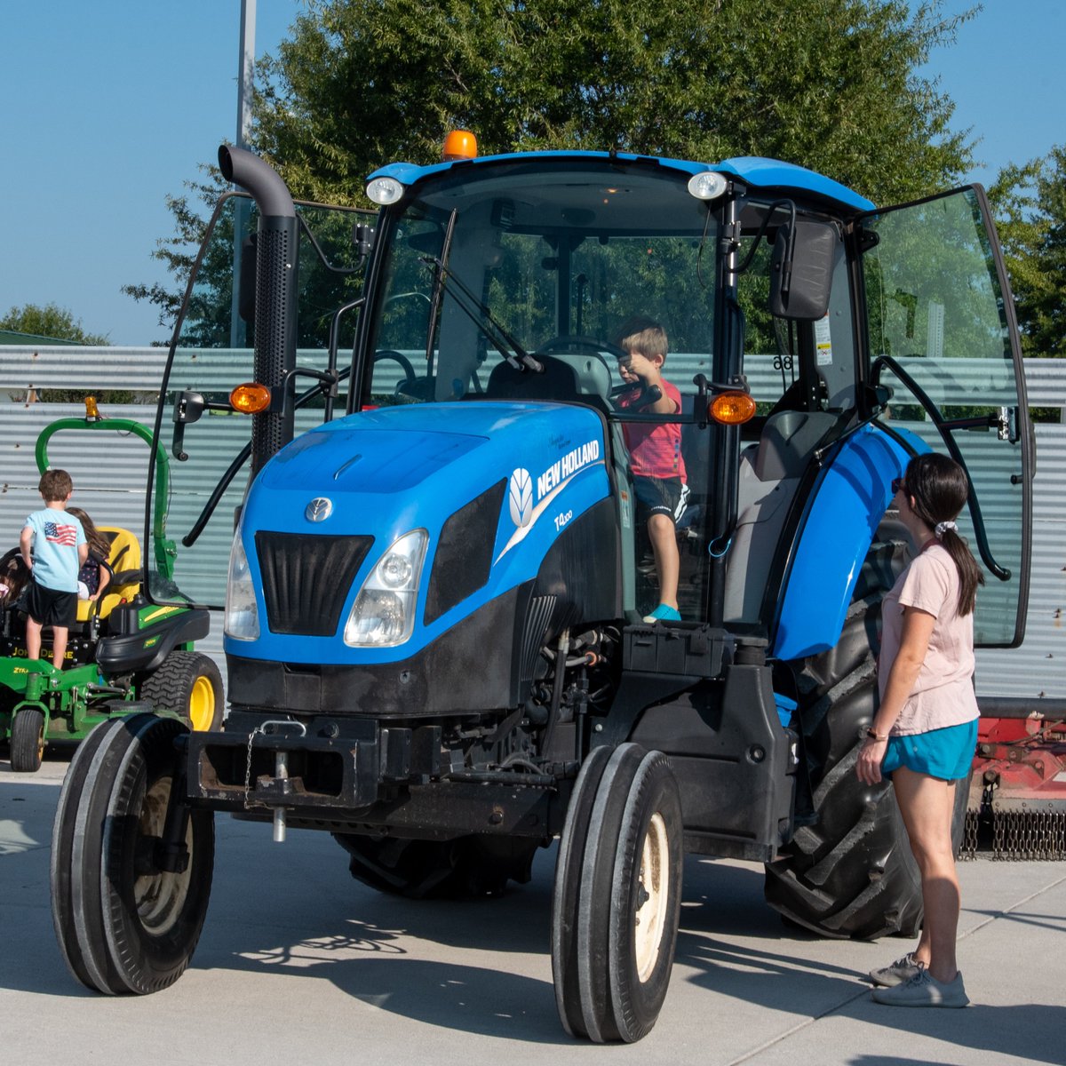 ARA_Augusta's tweet image. It's almost time for our 4th annual Meet A Machine event on Sat. Sept. 14th. Get tix at the link below - proceeds benefit @GAChildrens in honor of #pediatriccancerawarenessmonth  #augustaga #thingstodoinaugusta #loveaugusta #flyags 
flyags.ticketleap.com/meet-a-machine…