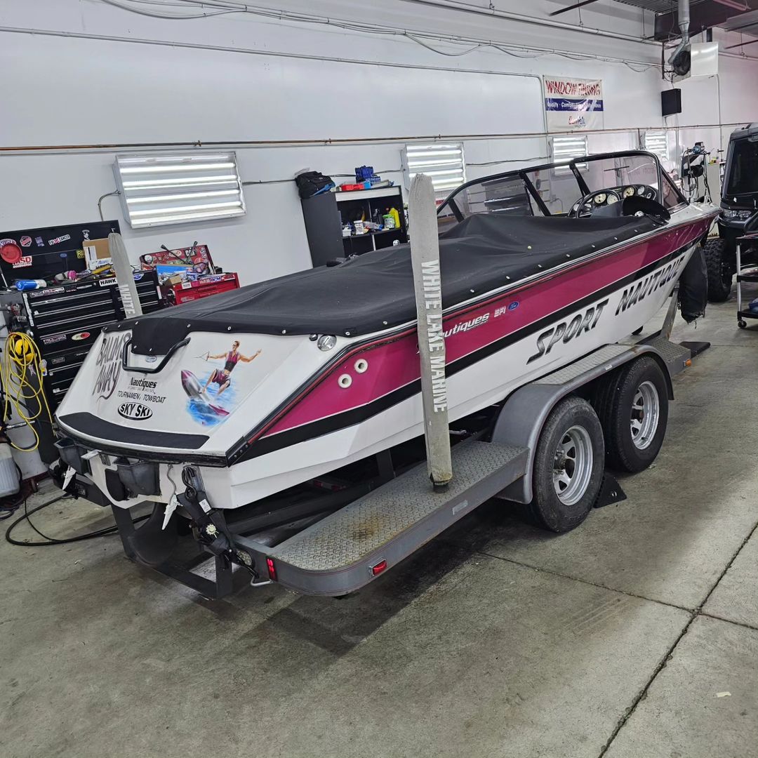 The 90's Nautique received a tinted paint protection film applied to its exterior glass. 😎
#yegtint #weputthatshitoneverything #paintprotectionfilms #ImOnABoat #viral