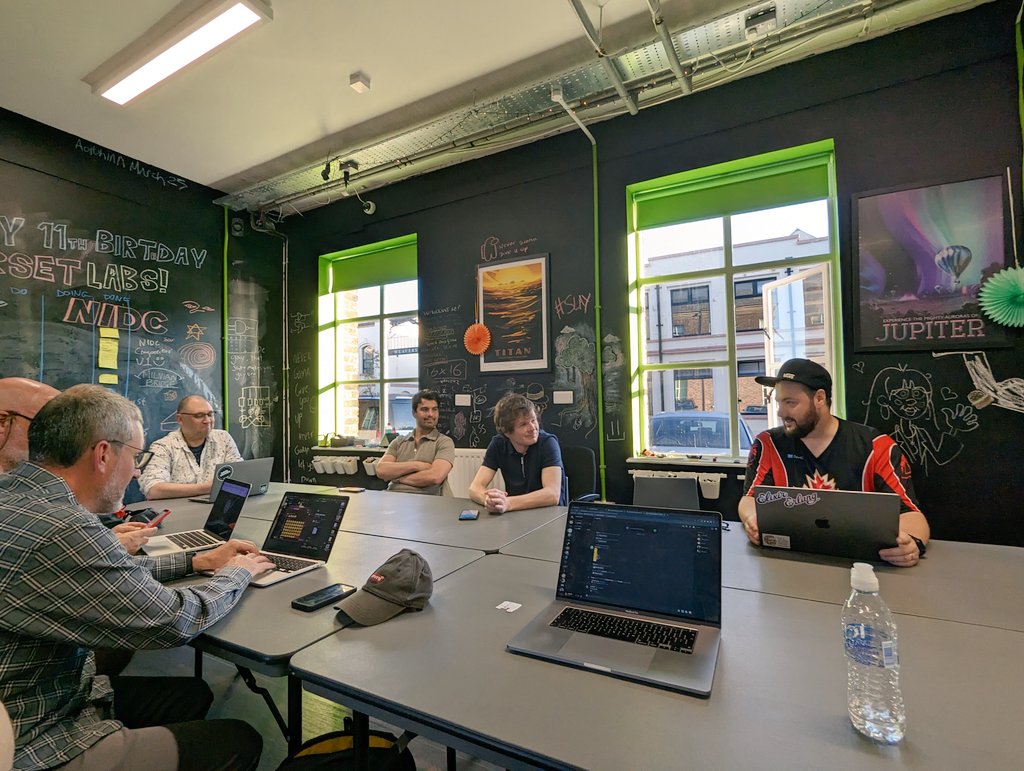awflwafl's tweet photo. Haven't had this much fun at a meetup in ages... and there's plans to merge with @infosecni folks after a bit of coding..
#MeetupFest https://t.co/VvXXCezkU6