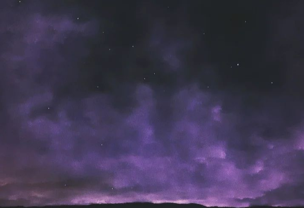 Romain_97441's tweet photo. 🇫🇷📷 #frenchartist #art #pastelart #pastel #painting #pastelsec #Nightsky #landscape #nightscape #patriote 📷 🇫🇷 https://t.co/JtagpJtceX