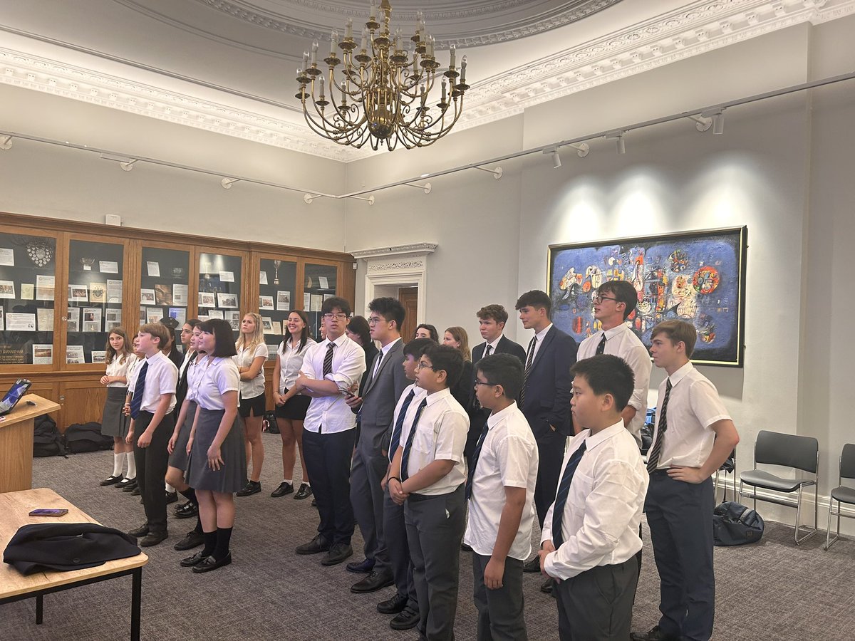 ElthamCarey's tweet photo. Aaaaaaaaand we’re back!! 💙💙

House singing 2023 rehearsals are on!!

A reminder for anyone else who wants to get involved - tomorrow and Friday, from 13.00 in the Old Library

#attemptgreatthings https://t.co/THJGCF4g7m