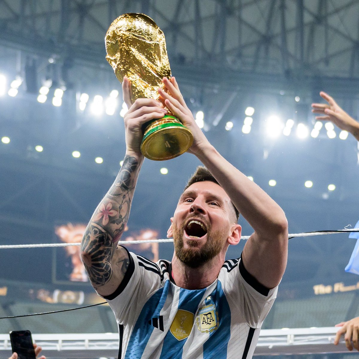 ActuFoot_'s tweet photo. 🚨 Lionel Messi 🇦🇷 est nommé dans les 30 pour le Ballon d’Or 2023. 🏆

À quelle place finira-t-il ? 🤔 https://t.co/4KVJ7AcCmw