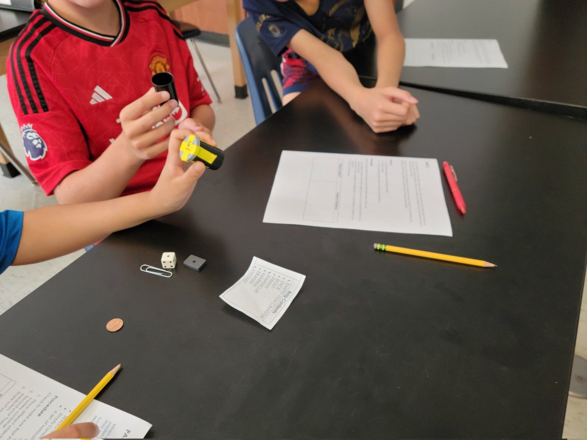WeningerMrs's tweet photo. What's in the container? Today my students used indirect evidence to make a claim about what objects are in the container. No need for peeking, the evidence speaks for itself! #WissLearns https://t.co/HFrrbh7TY4