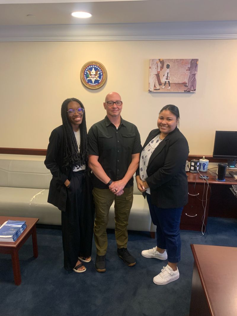 USMSManhattan's tweet photo. Meet Destiny and Starr: two John Jay College of Criminal Justice, Forensic Psychology Master’s students who have just completed their non-clinical "externship" with our  Protective Intelligence Unit  behavioral threat assessment team, honing key skills for this exciting field. https://t.co/giFFzUJwM1