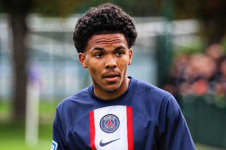 sachatavolieri's tweet photo. 🔴⚪️ Infos #KVK : 
🇫🇷 Le #KVKortrijk pourrait aussi accueillir le milieu de terrain français Queyrell Tchicamboud dans le cadre d'un transfert définitif. Le Titi Parisien est libre de tout contrat, il pourrait donc être officialisé après la fermeture du marché en Belgique. #mercato #JPL #PSG