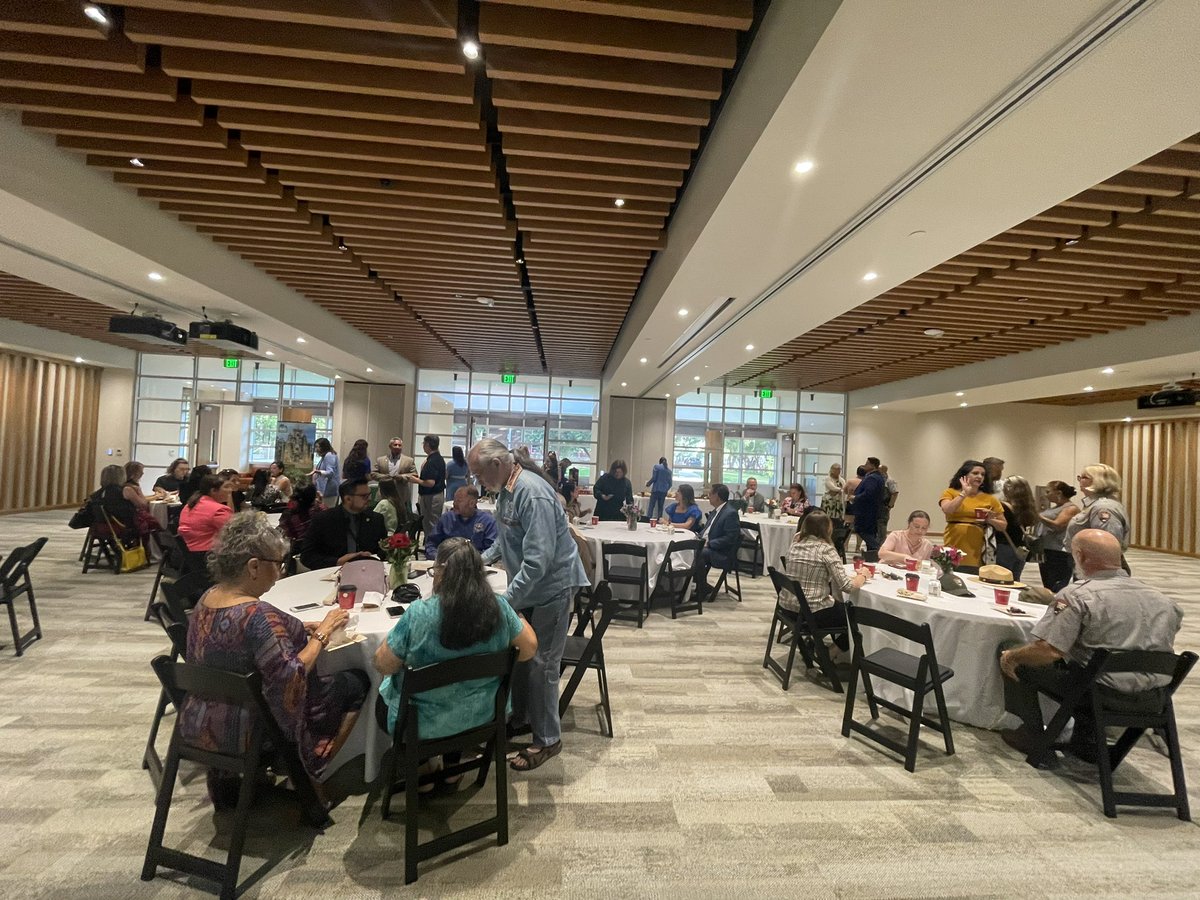 MHP_SanAntonio's tweet photo. Shout out to @NPCA for hosting a fabulous partner’s breakfast to kick of the 2023 #WorldHeritageFestival! 🤠 How lovely is the new Pilgrimage Center?! https://t.co/12gWre54Ra