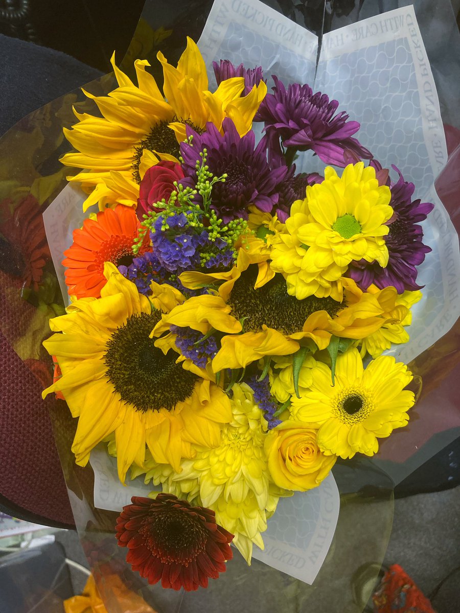 DocFiBrown's tweet photo. A lovely ”thank you” from a carer I’ve been supporting lately with their mental health and online ordering of food to support their mum living with dementia. #thankyou #caringpartner #flowers https://t.co/r9uZxX04ky