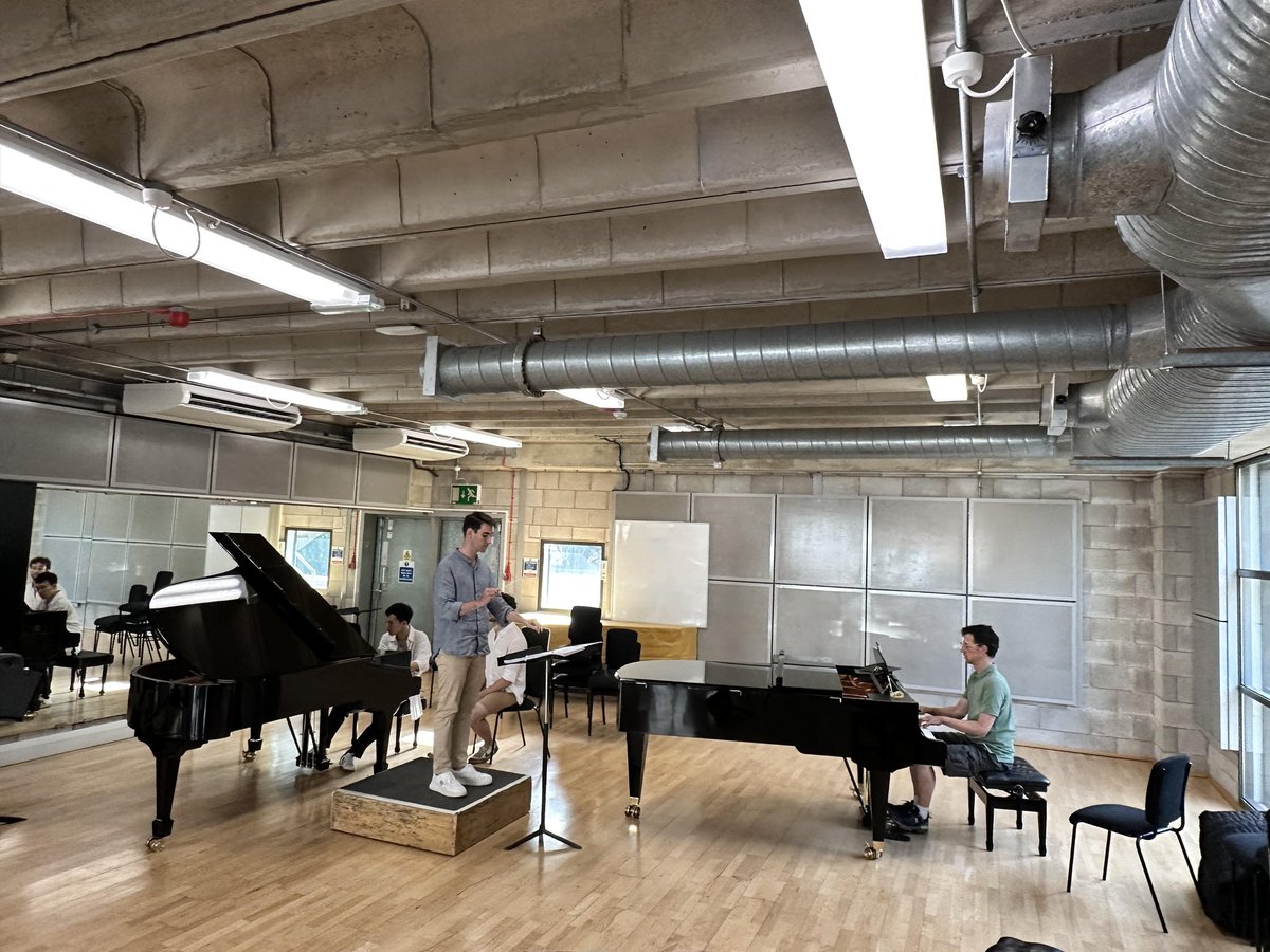 'Granite' week Day 3! Two pianos and Conductor rehearsal at @rncmlive. Can't wait to put it all together with @BBCPhilharmonic tomorrow. @graham_fitkin